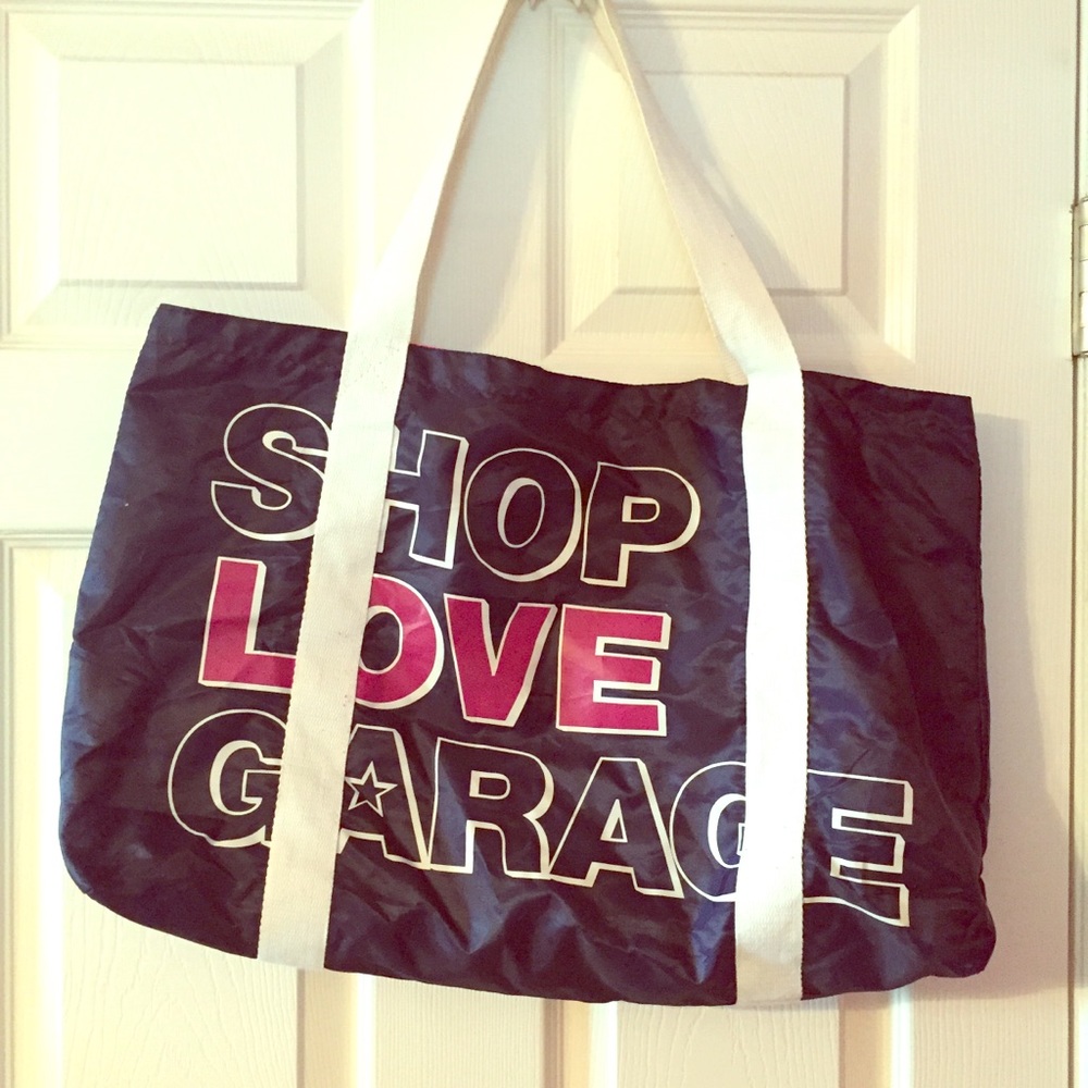 Garage tote